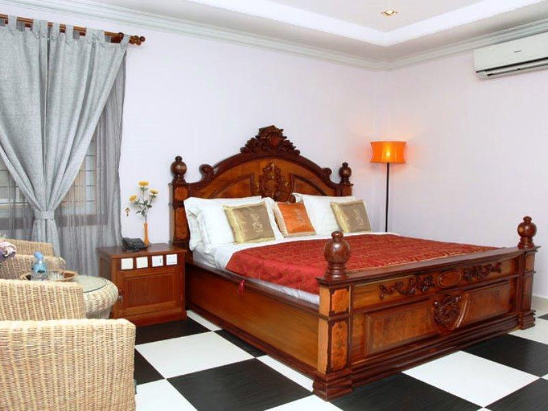 Delux Villa Battambang Luaran gambar