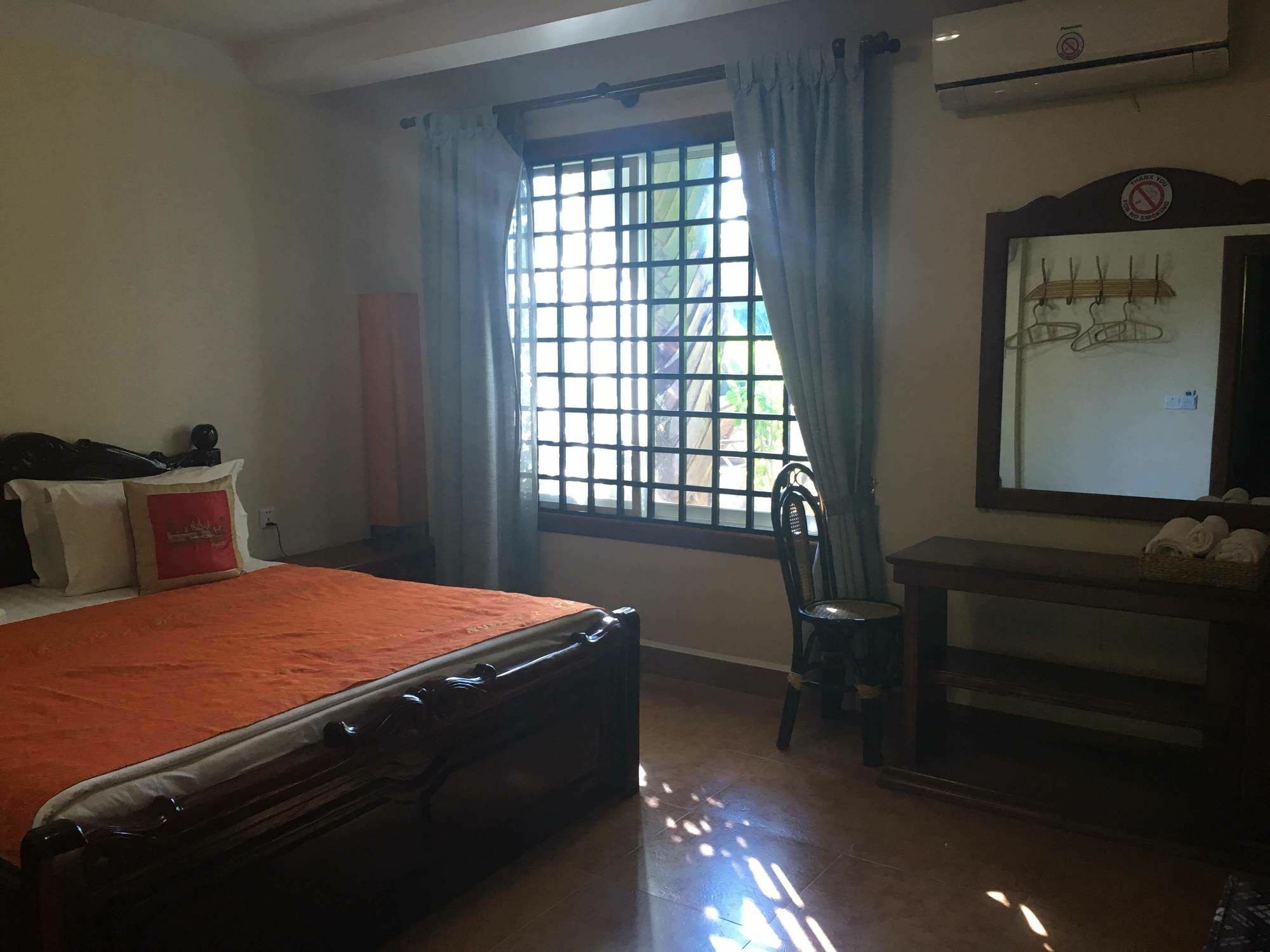 Delux Villa Battambang Luaran gambar